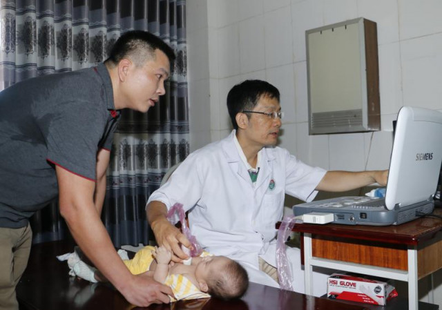 354 người dân ở Hà Tĩnh được khám sàng lọc bệnh tim mạch miễn phí