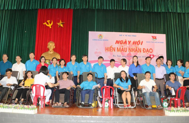 Ngành Y tế Hà Tĩnh tổ chức ngày hội hiến máu