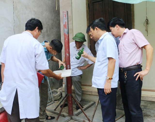 Lãnh đạo Sở Y tế kiểm tra, giám sát sốt xuất huyết tại Thạch Hà