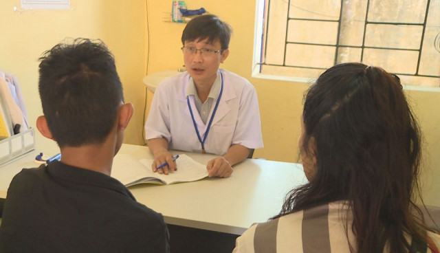Tăng cường phòng chống HIV tại vùng biên giới Hương Sơn
