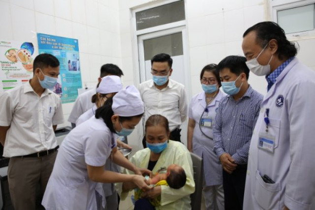 Tiêm vắc xin BCG tại bệnh viện – Tăng tỷ lệ trẻ được bảo vệ khỏi bệnh lao