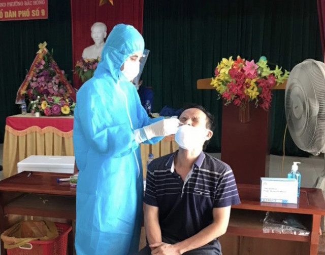 Hà Tĩnh: Điều động 80 cán bộ y tế hỗ trợ phòng chống dịch Covid-19 tại thị xã Hồng Lĩnh
