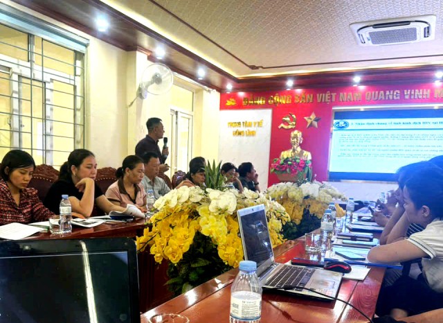 Bồi dưỡng kiến thức phòng,chống HIV/AIDS cho cán bộ y tế trên địa bàn thị xã Hồng Lĩnh