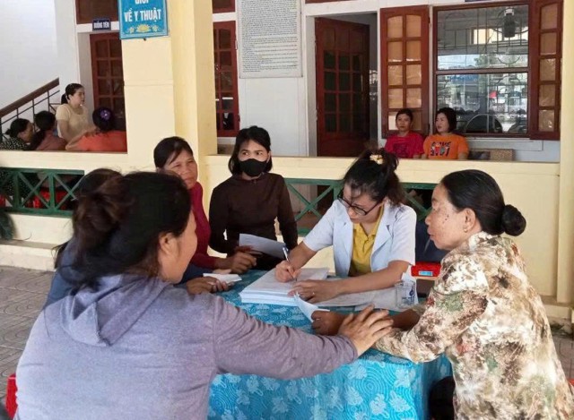 Khám sàng lọc ung thư tuyến vú, tuyến giáp cho phụ nữ trong độ tuổi