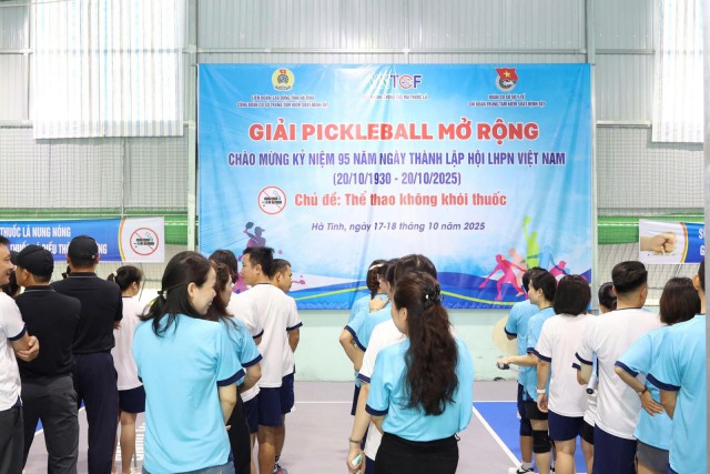 Sôi nổi Giải Pickleball chào mừng Ngày Phụ nữ Việt Nam 20/10 với chủ đề “Thể thao không khói thuốc”