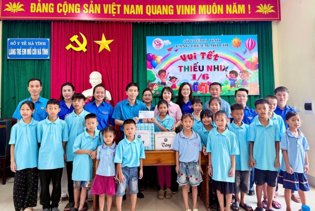 Ấm áp tình thân tại Làng trẻ em mồ côi SOS Hà Tĩnh