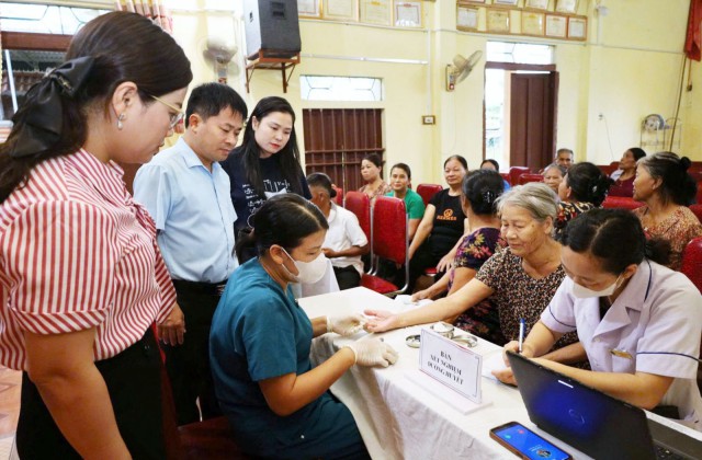 Triển khai khám, sàng lọc tăng huyết áp, đái tháo đường cho người dân