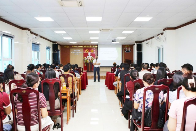 66 cán bộ y tế, nhân viên cộng đồng được tập huấn kỹ năng xét nghiệm HIV