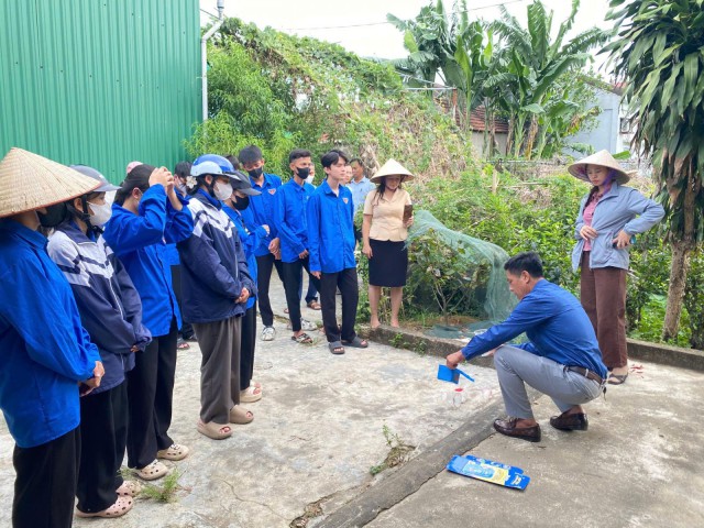 Phát hiện ổ dịch sốt xuất huyết tại thôn Tân Đức, xã Kỳ Hoa