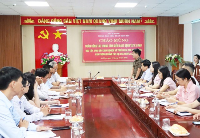 CDC Cà Mau trao đổi, học tập kinh nghiệm phòng, chống tác hại thuốc lá tại Hà Tĩnh