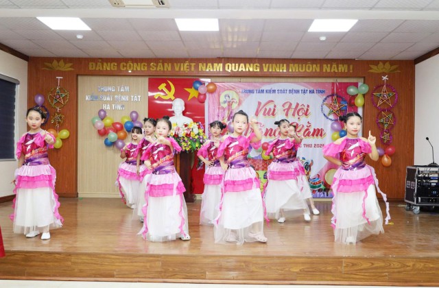 CDC Hà Tĩnh tổ chức Tết Trung thu cho con cán bộ, viên chức